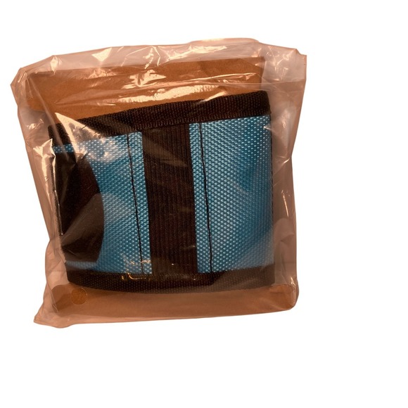 Magnetic Wristband Tool Holder for Screws Nails Bolts Handy Carpenter Gift - Picture 3 of 5